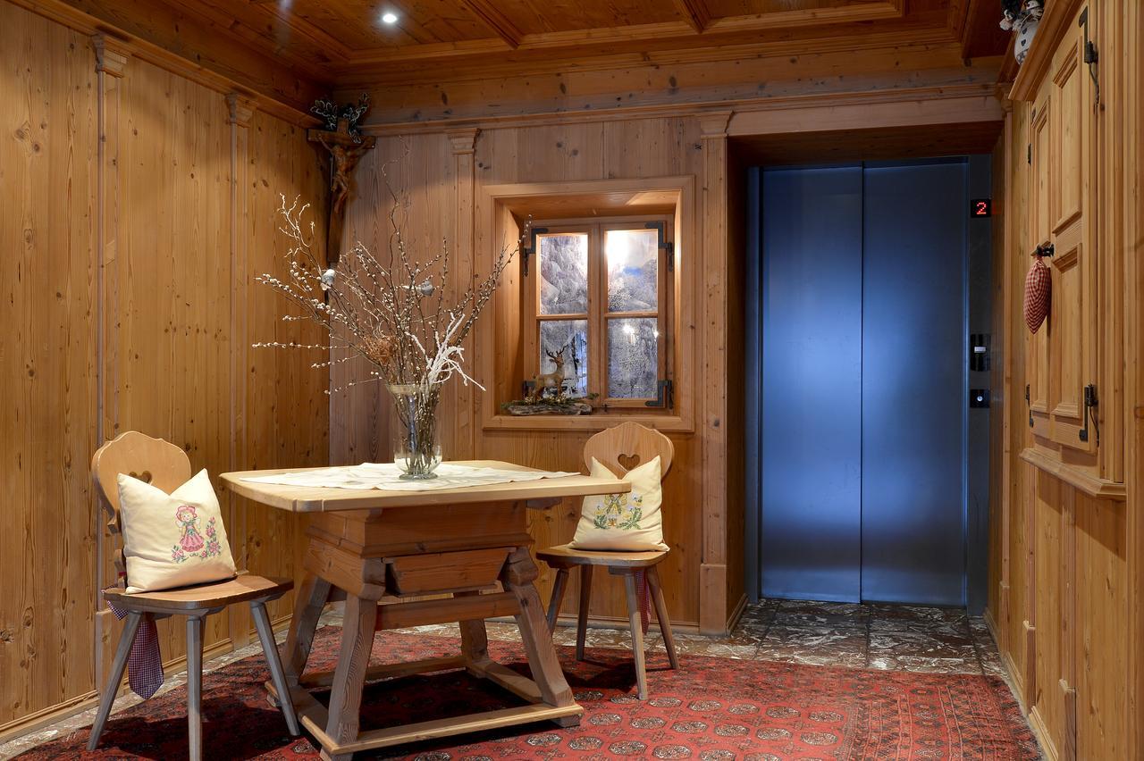 Hotel Schwarzer Adler Hippach Εξωτερικό φωτογραφία